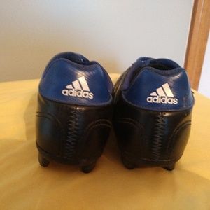 🇺🇸Youth Adidas soccer cleats
